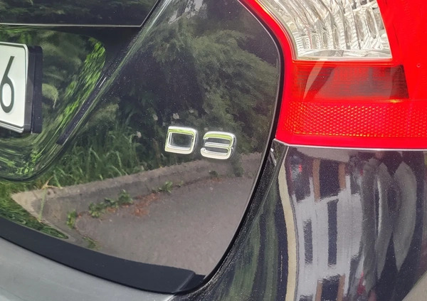 Volvo V60 cena 29800 przebieg: 254000, rok produkcji 2011 z Opoczno małe 436